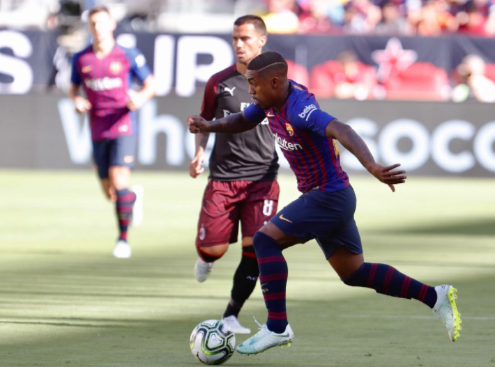  国际米兰边锋邓弗里斯极速奔袭上演长途奔袭  