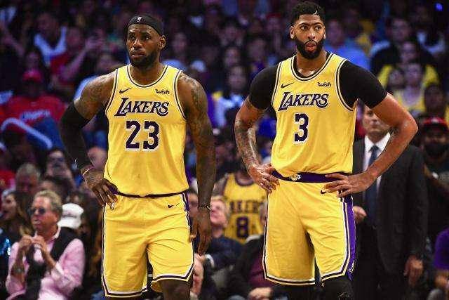 开云- 哈登透露续约意向，费城未来计划引关注  