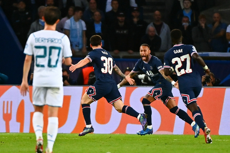 开云官网- 兰斯十人逼平巴黎，门将连续三场零封获奖  